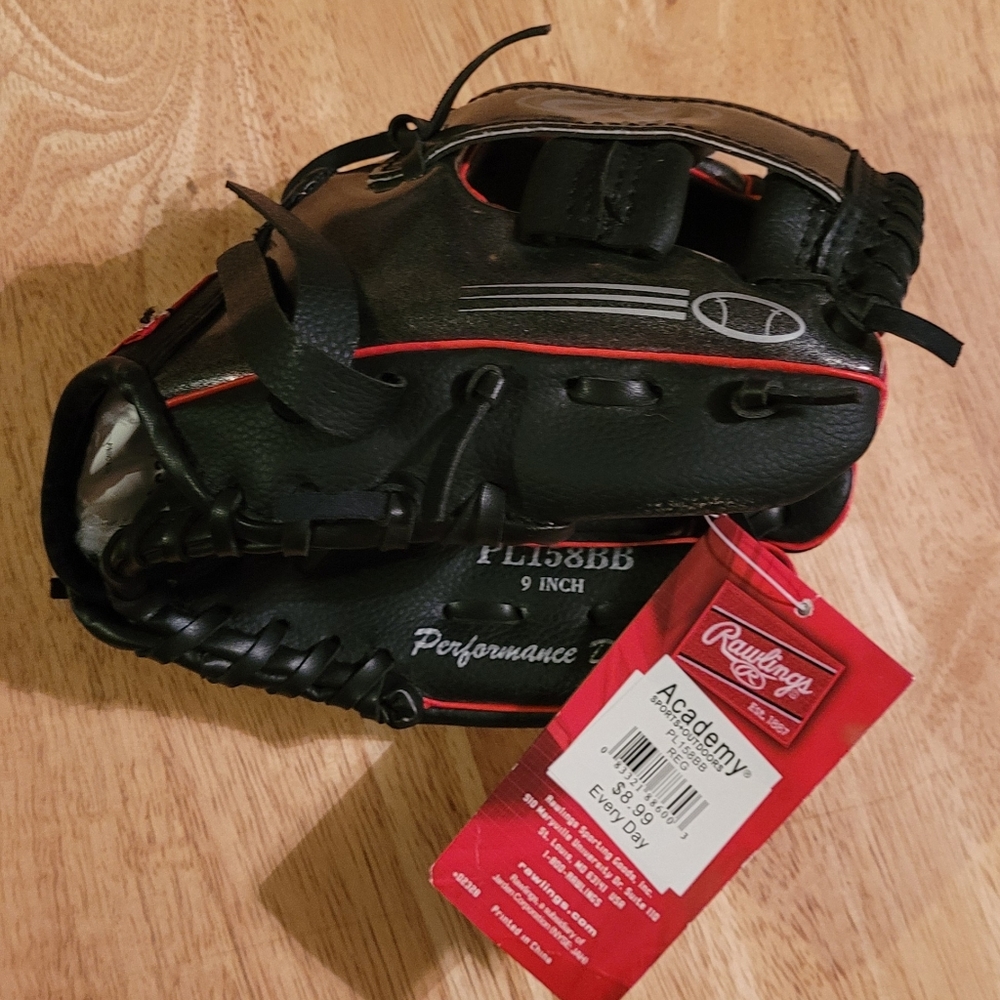 Rawlings children's baseball glove 9in